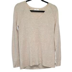Gap Knit V-Neck Cream Sweater Size XS